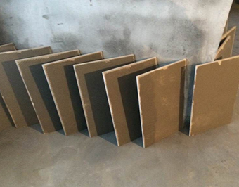 開(kāi)工必須使用水平儀按照?qǐng)D紙進(jìn)行放樣工作