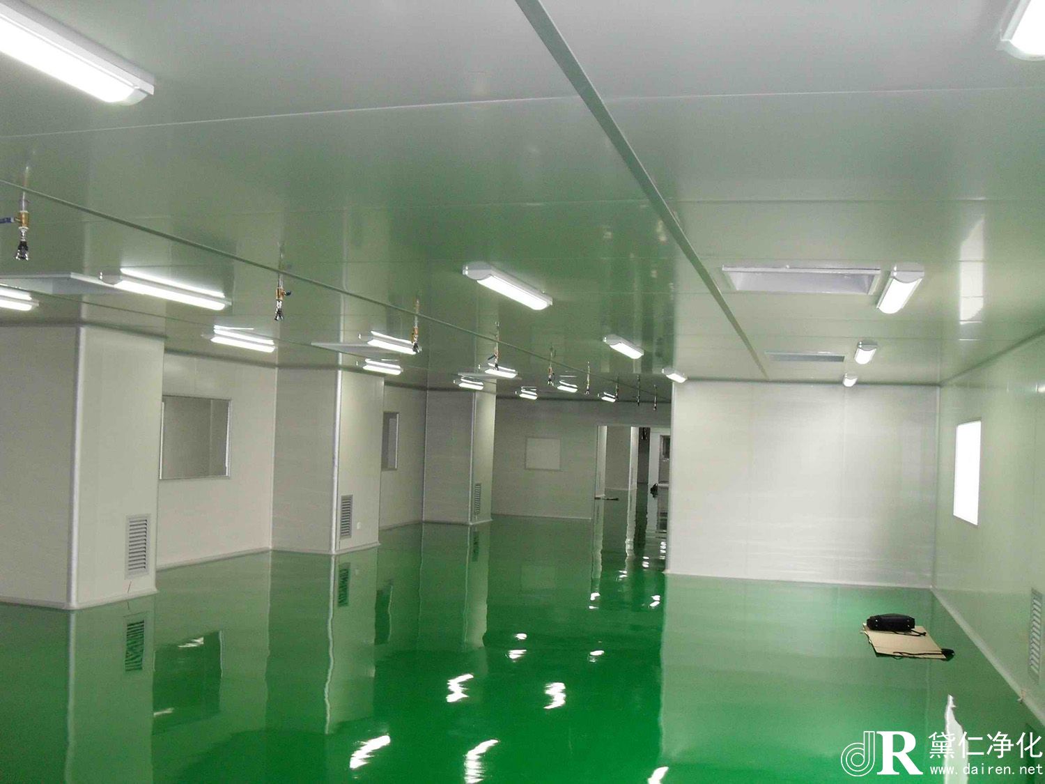 無塵車間裝修施工要求有哪些?(圖3) 無塵車間裝修施工要求有哪些?(圖3)